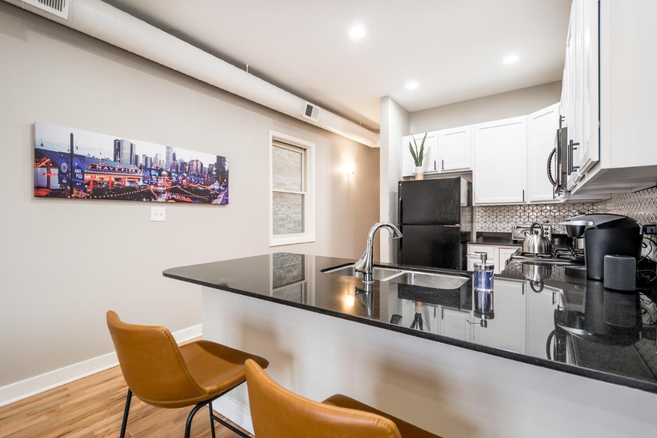 Vibrant And Modern 2-Bedroom Home Near Downtown Чикаго Экстерьер фото